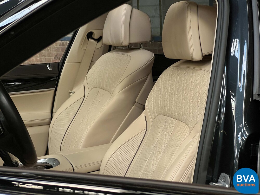 BMW M760Li xDrive M-Sport V12 7er LANG 609pk 2016 G12, L-128-BS.
