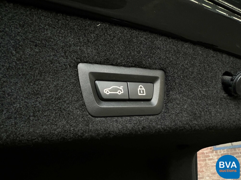 BMW M760Li xDrive M-Sport V12 7er LANG 609pk 2016 G12, L-128-BS.