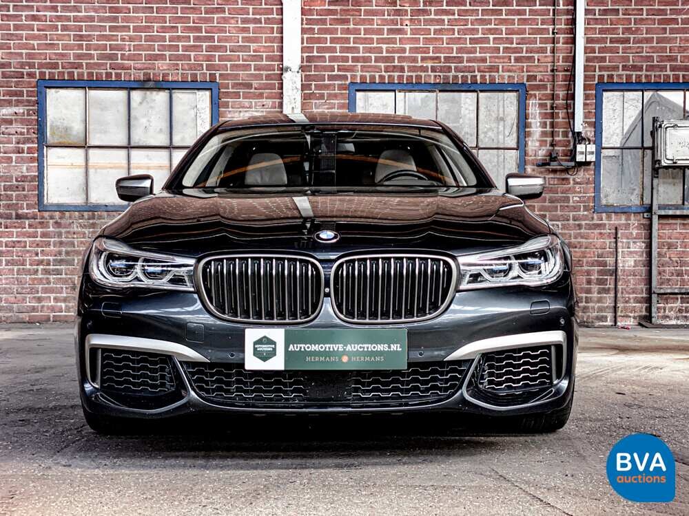 BMW M760Li xDrive M-Sport V12 7er LANG 609pk 2016 G12, L-128-BS.