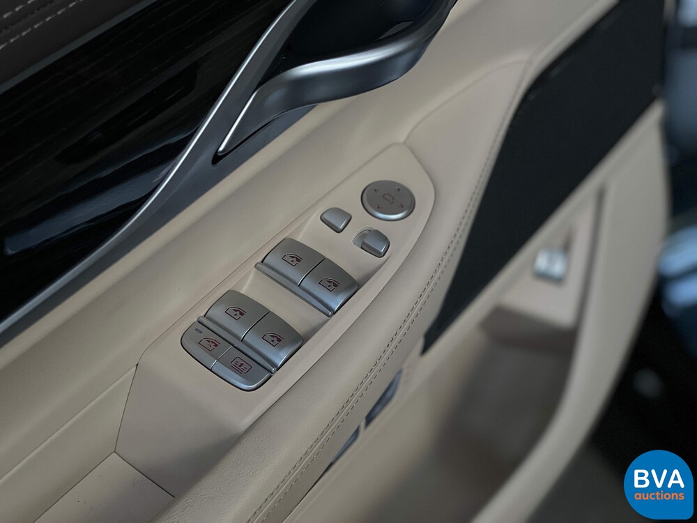 BMW M760Li xDrive M-Sport V12 7er LANG 609pk 2016 G12, L-128-BS.