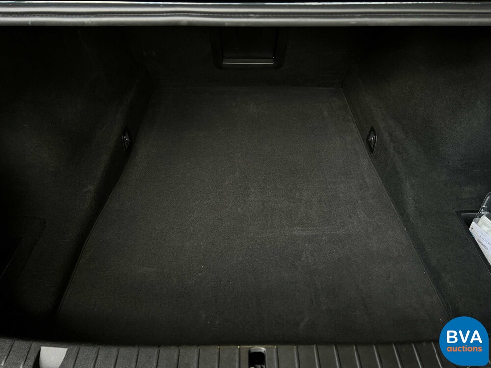 BMW M760Li xDrive M-Sport V12 7er LANG 609pk 2016 G12, L-128-BS.