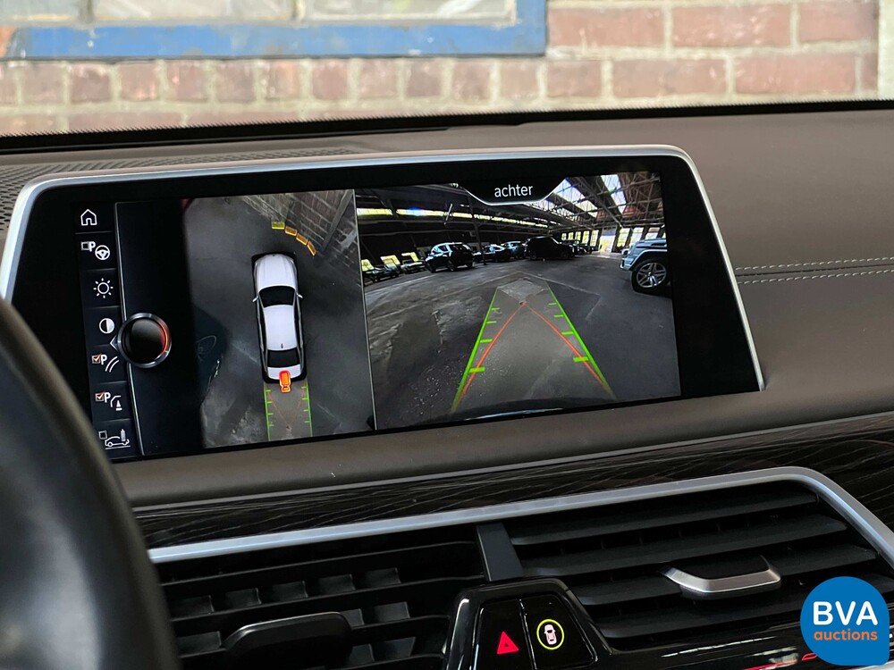 BMW M760Li xDrive M-Sport V12 7er LANG 609pk 2016 G12, L-128-BS.