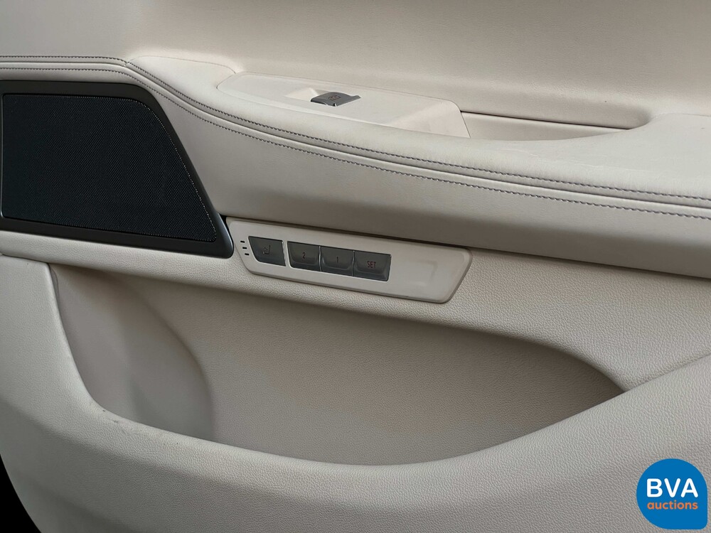 BMW M760Li xDrive M-Sport V12 7er LANG 609pk 2016 G12, L-128-BS.