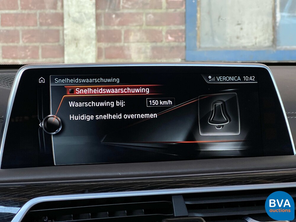 BMW M760Li xDrive M-Sport V12 7er LANG 609pk 2016 G12, L-128-BS.