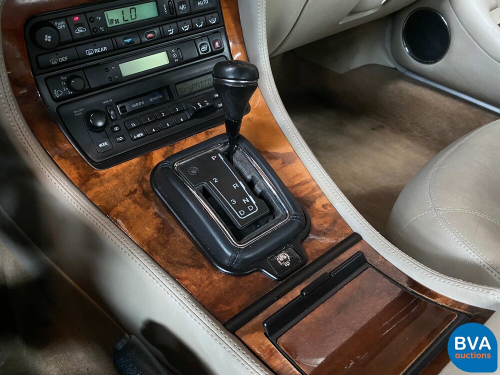 Jaguar XJ6 3.2 211 PS 1997.