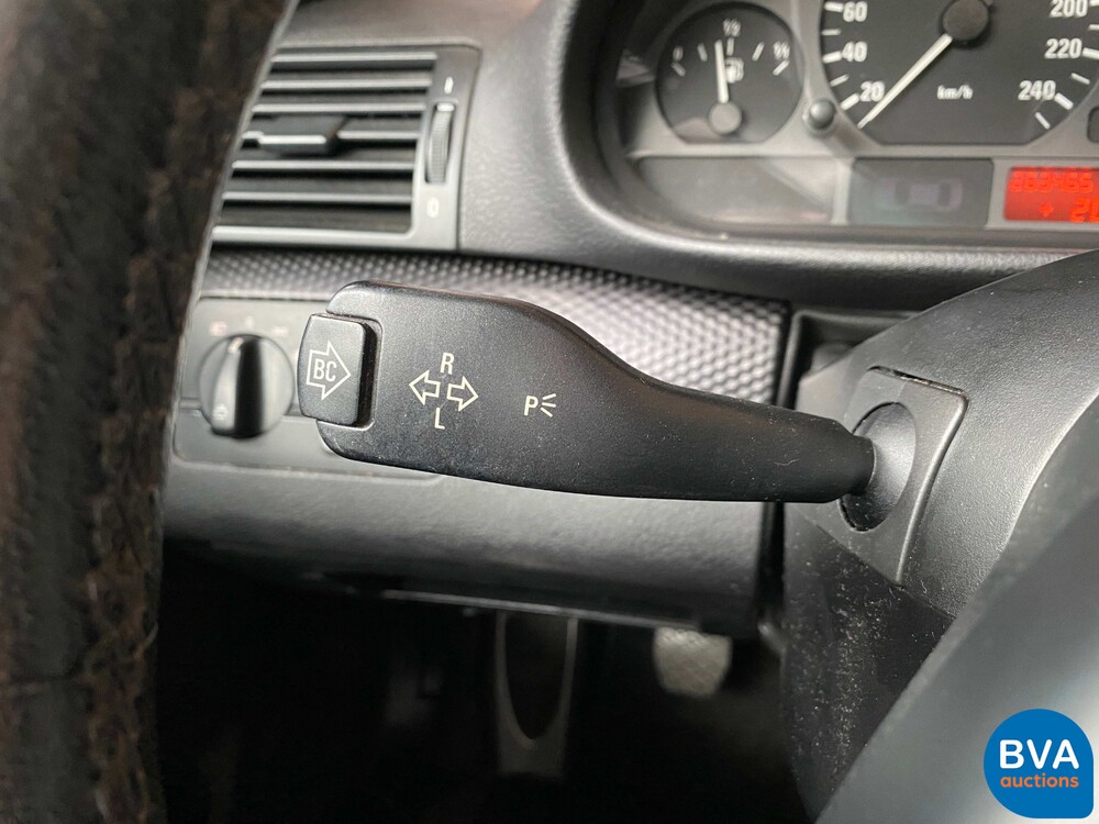 BMW 325Ti Compact M-Sport 3er Serie 192pk 2002, SF-065-B.