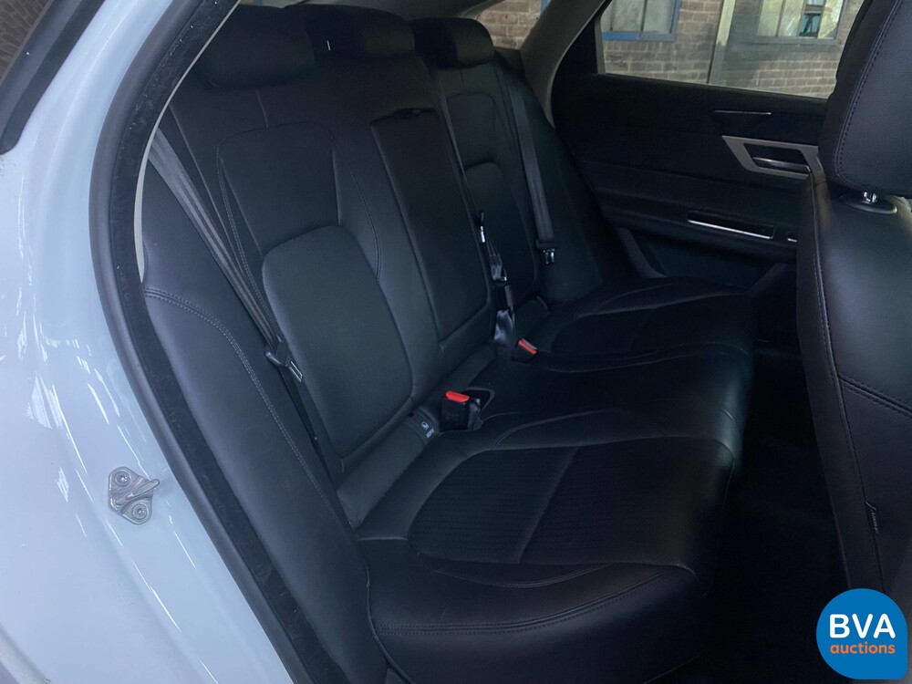 Jaguar XF2.0d 179 PS 2017, SR-372-R.
