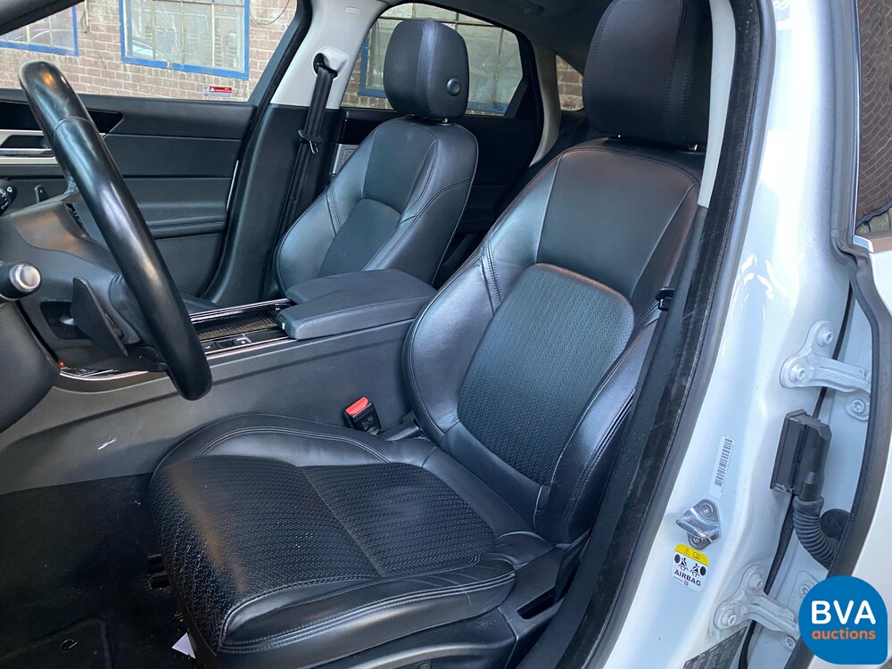 Jaguar XF2.0d 179 PS 2017, SR-372-R.