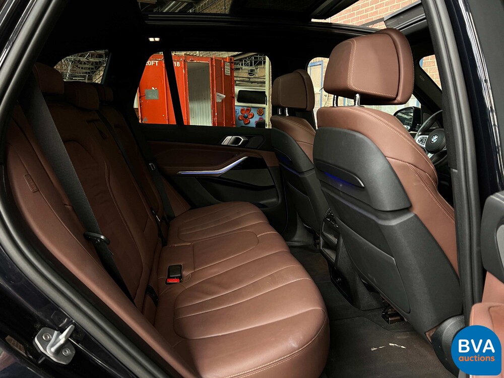 BMW X5 xDrive40i M-Sport High Executive 340PS 2019 -Org. NL-, XV-406-B.