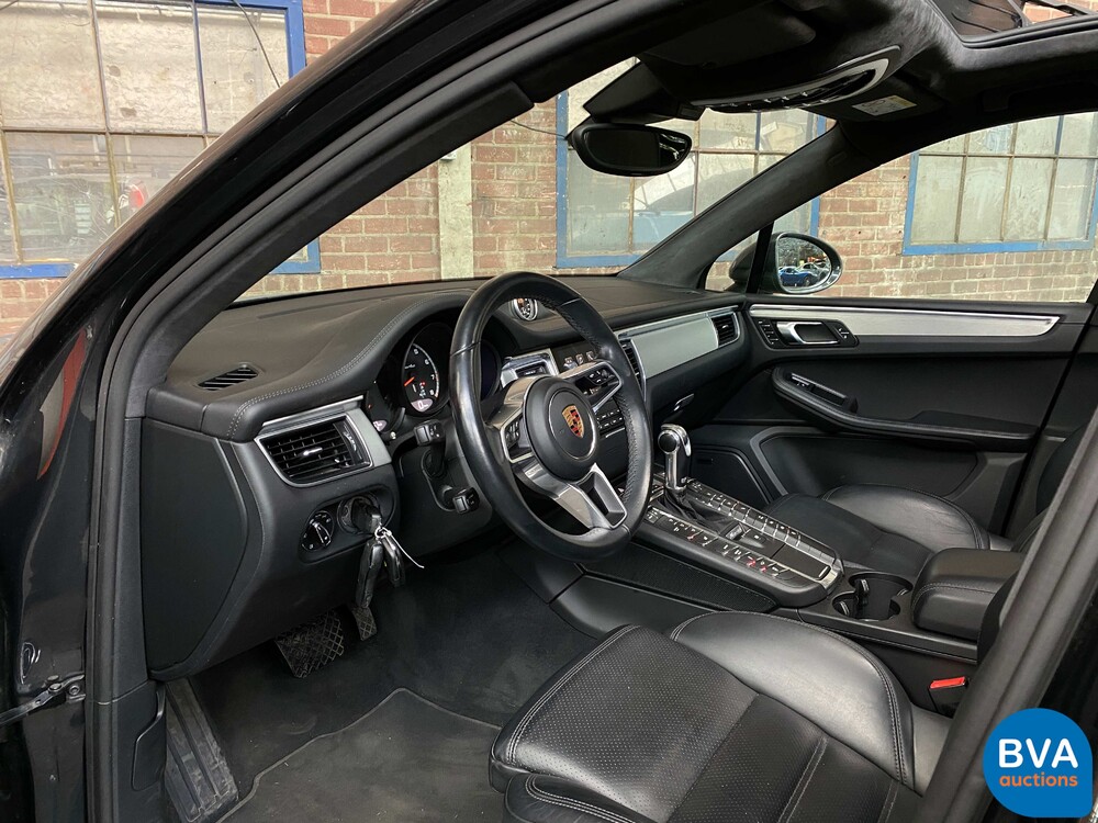 Porsche Macan Turbo Sportchrono 400PS FACELIFT 2016 -Org. NL-, KD-424-R.