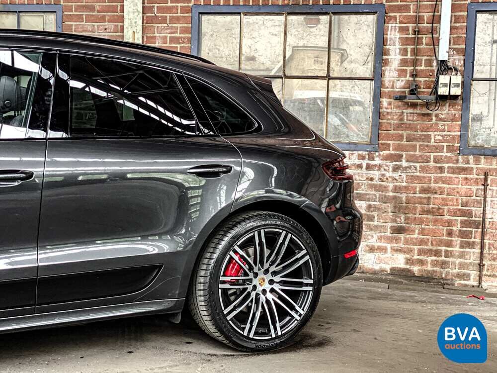 Porsche Macan Turbo Sportchrono 400PS FACELIFT 2016 -Org. NL-, KD-424-R.