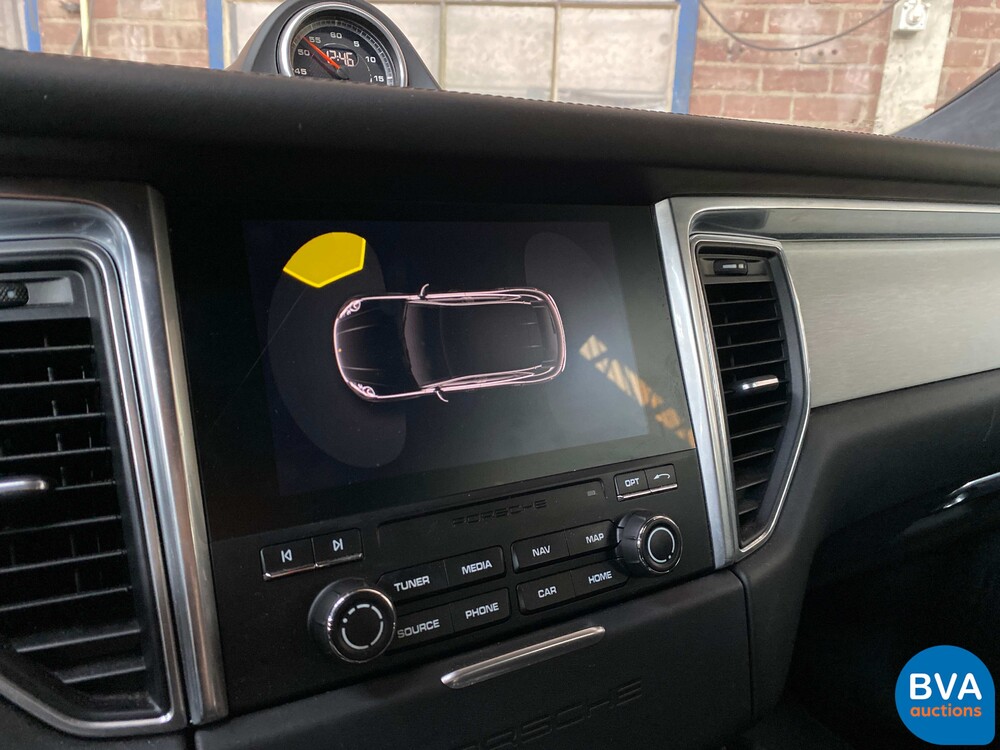 Porsche Macan Turbo Sportchrono 400PS FACELIFT 2016 -Org. NL-, KD-424-R.