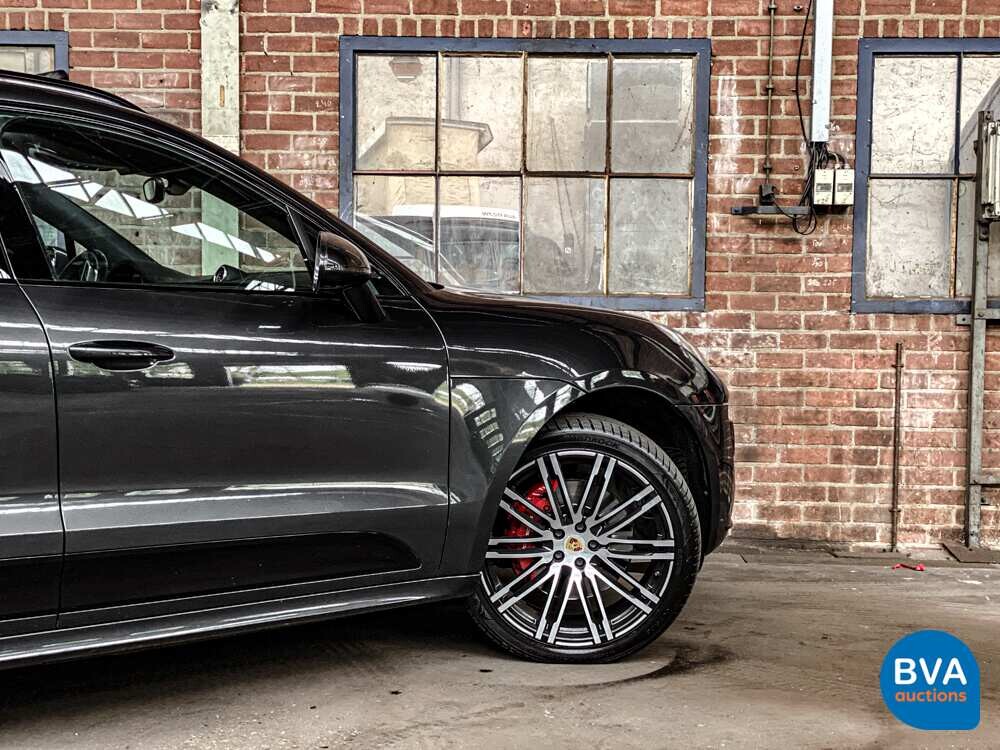 Porsche Macan Turbo Sportchrono 400PS FACELIFT 2016 -Org. NL-, KD-424-R.