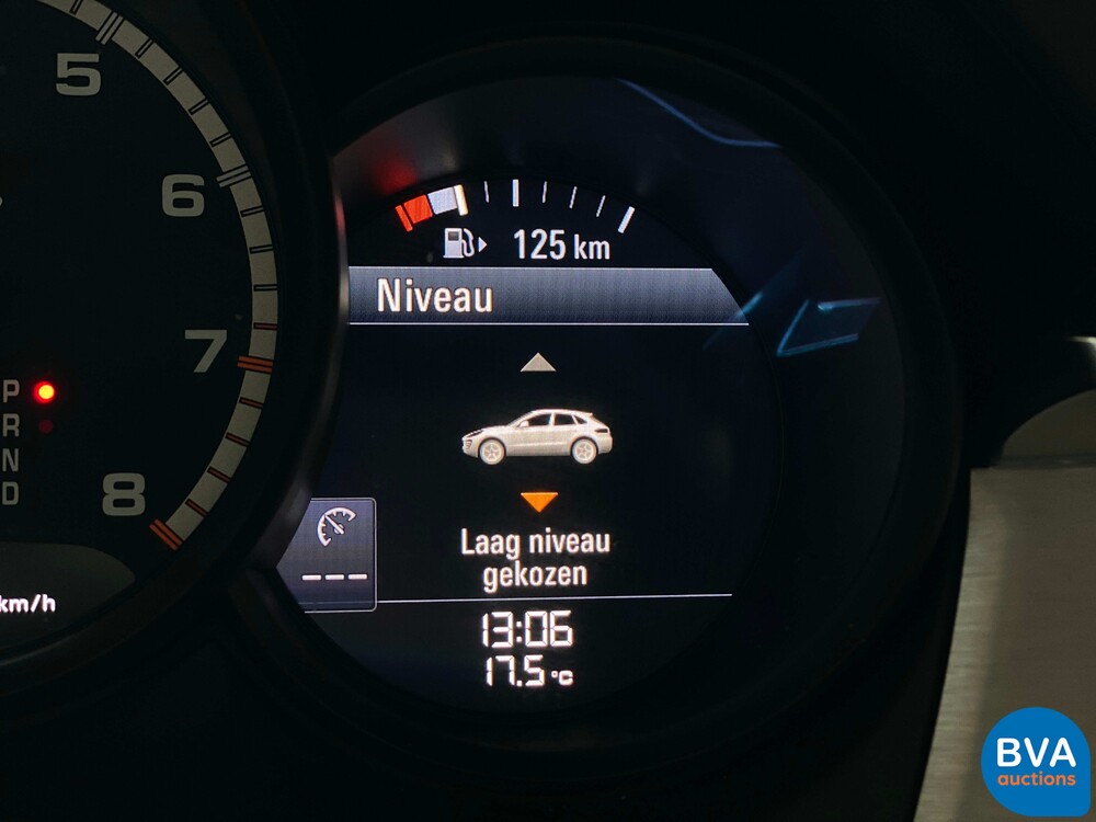 Porsche Macan Turbo Sportchrono 400PS FACELIFT 2016 -Org. NL-, KD-424-R.