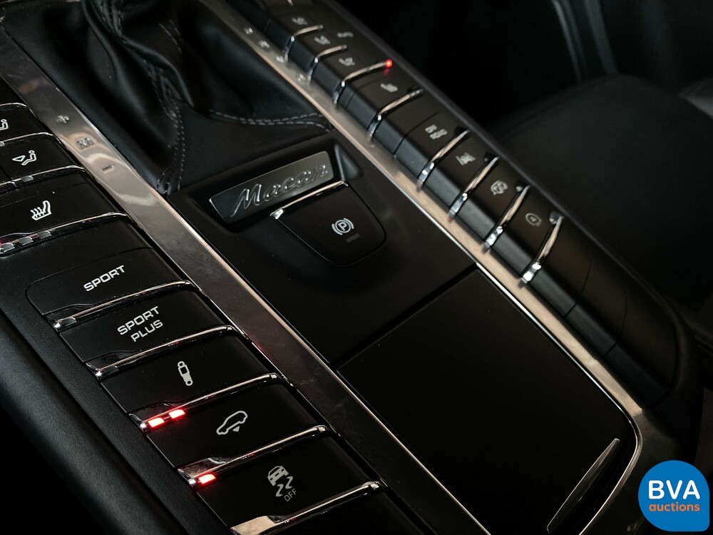 Porsche Macan Turbo Sportchrono 400PS FACELIFT 2016 -Org. NL-, KD-424-R.