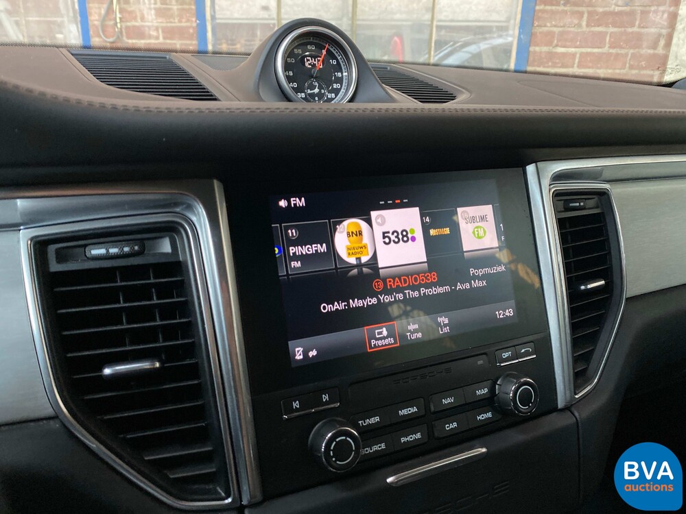 Porsche Macan Turbo Sportchrono 400PS FACELIFT 2016 -Org. NL-, KD-424-R.