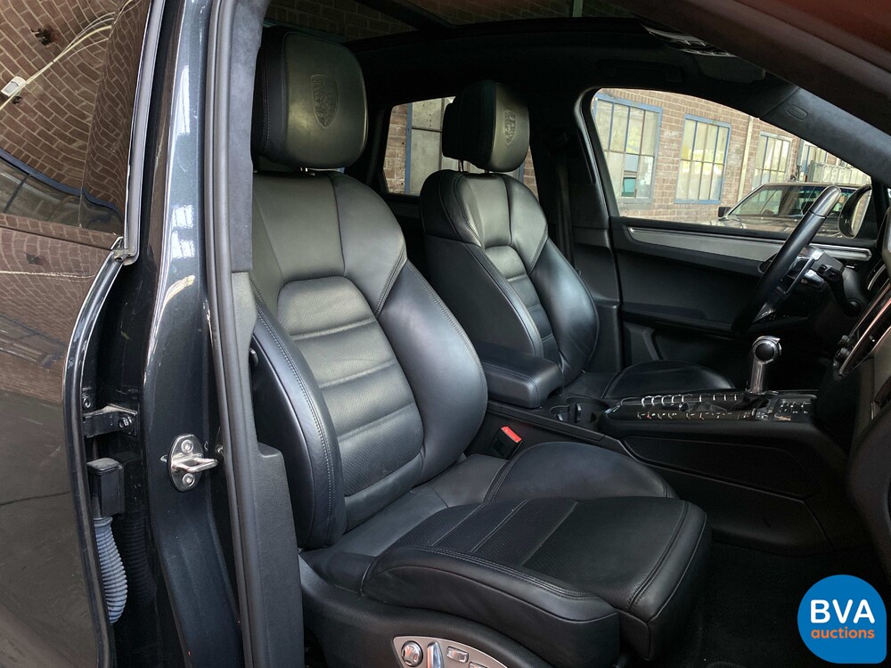 Porsche Macan Turbo Sportchrono 400PS FACELIFT 2016 -Org. NL-, KD-424-R.