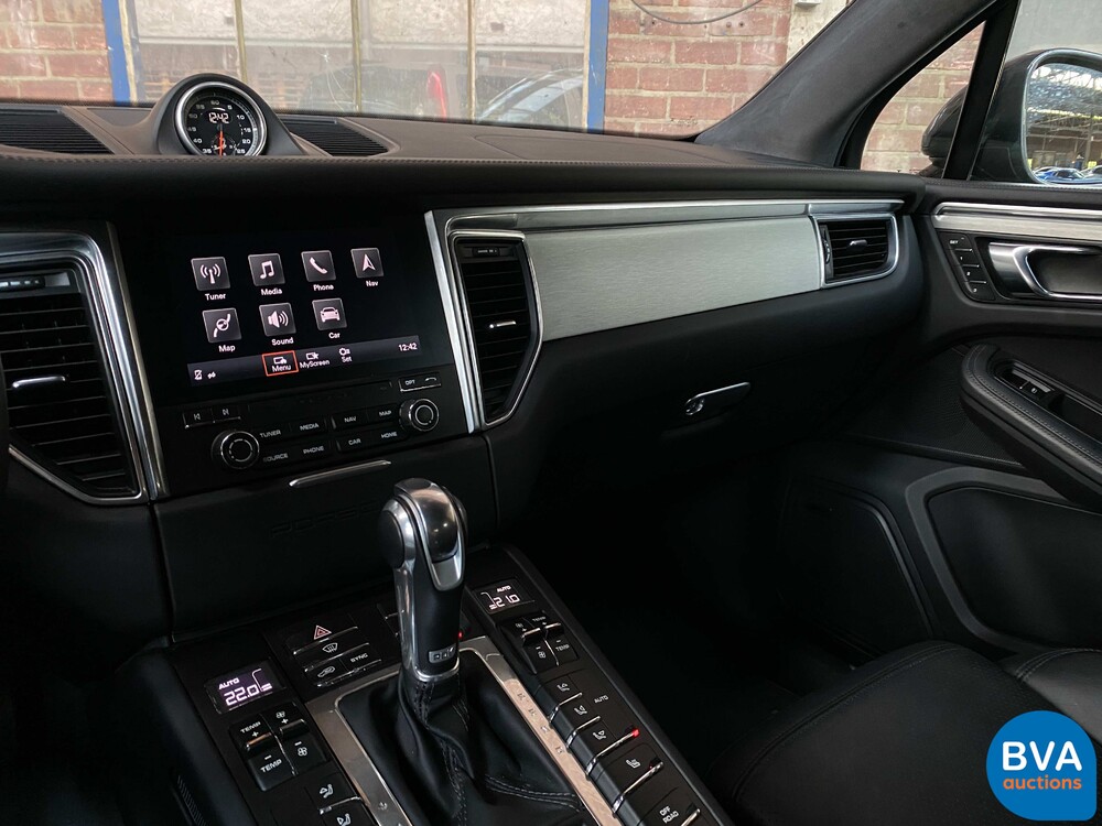 Porsche Macan Turbo Sportchrono 400PS FACELIFT 2016 -Org. NL-, KD-424-R.