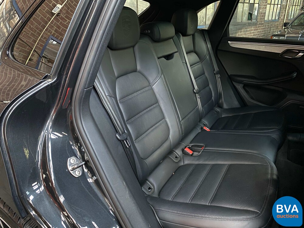 Porsche Macan Turbo Sportchrono 400PS FACELIFT 2016 -Org. NL-, KD-424-R.