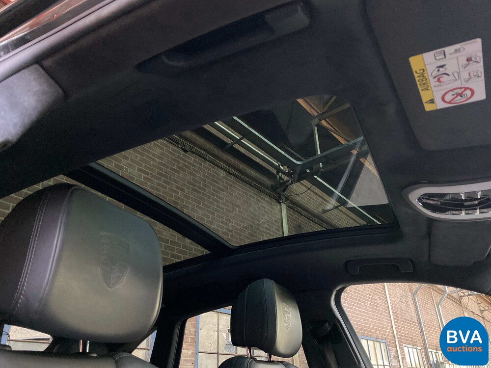 Porsche Macan Turbo Sportchrono 400PS FACELIFT 2016 -Org. NL-, KD-424-R.