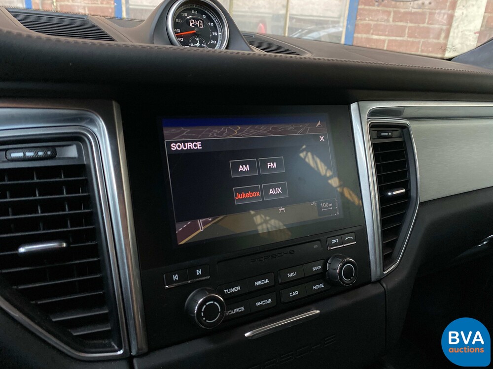 Porsche Macan Turbo Sportchrono 400PS FACELIFT 2016 -Org. NL-, KD-424-R.