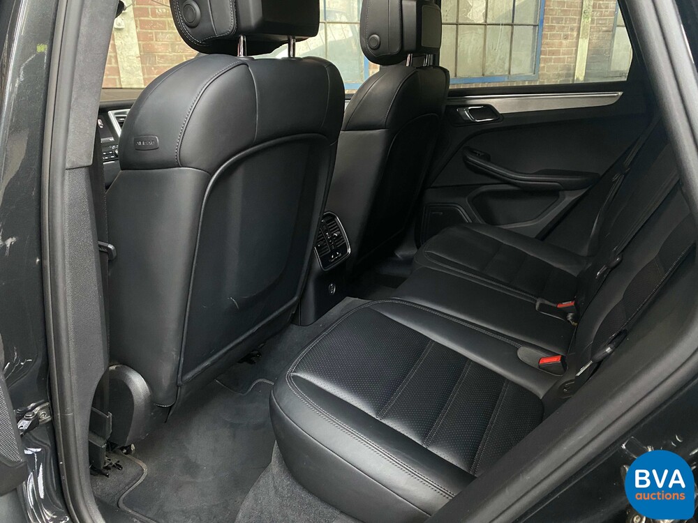 Porsche Macan Turbo Sportchrono 400PS FACELIFT 2016 -Org. NL-, KD-424-R.