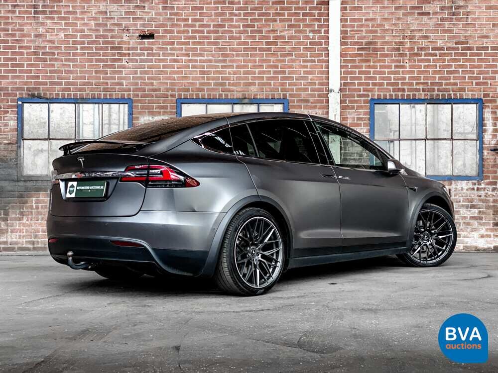 Tesla Model X 75D Base 6-Personen 333 PS 2016 - Org. NL-, ND-695-V.