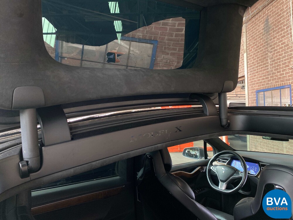 Tesla Model X 75D Base 6-Personen 333 PS 2016 - Org. NL-, ND-695-V.