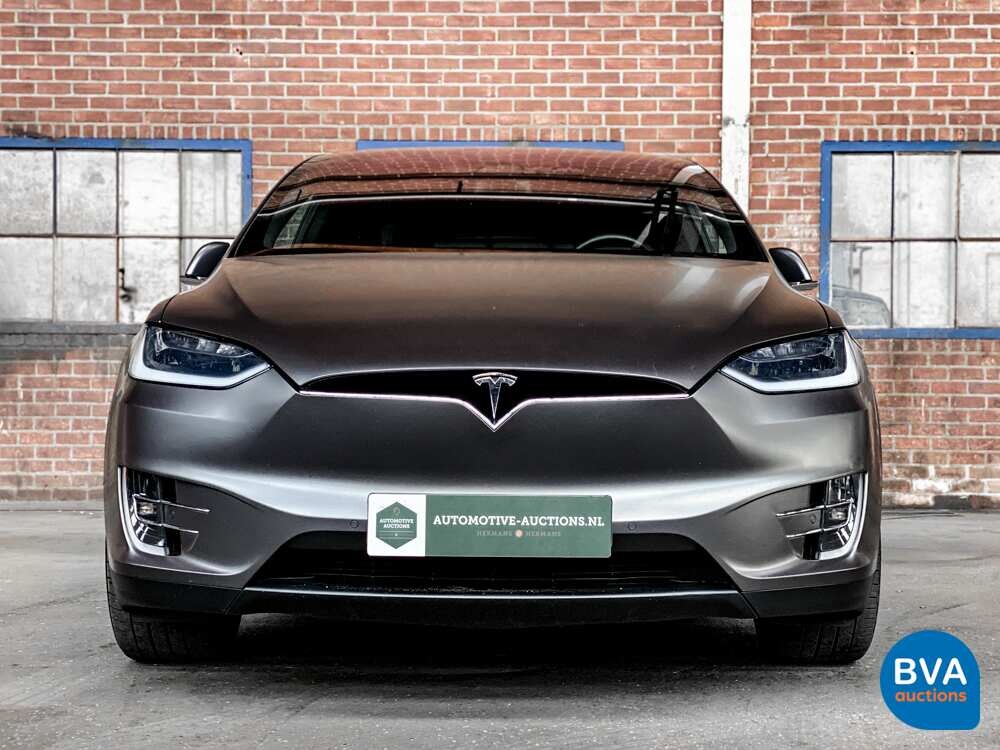 Tesla Model X 75D Base 6-Personen 333 PS 2016 - Org. NL-, ND-695-V.