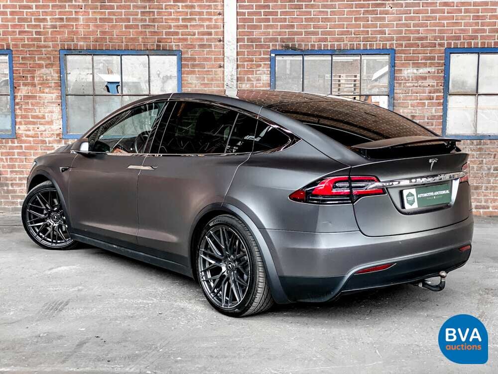 Tesla Model X 75D Base 6-Personen 333 PS 2016 - Org. NL-, ND-695-V.