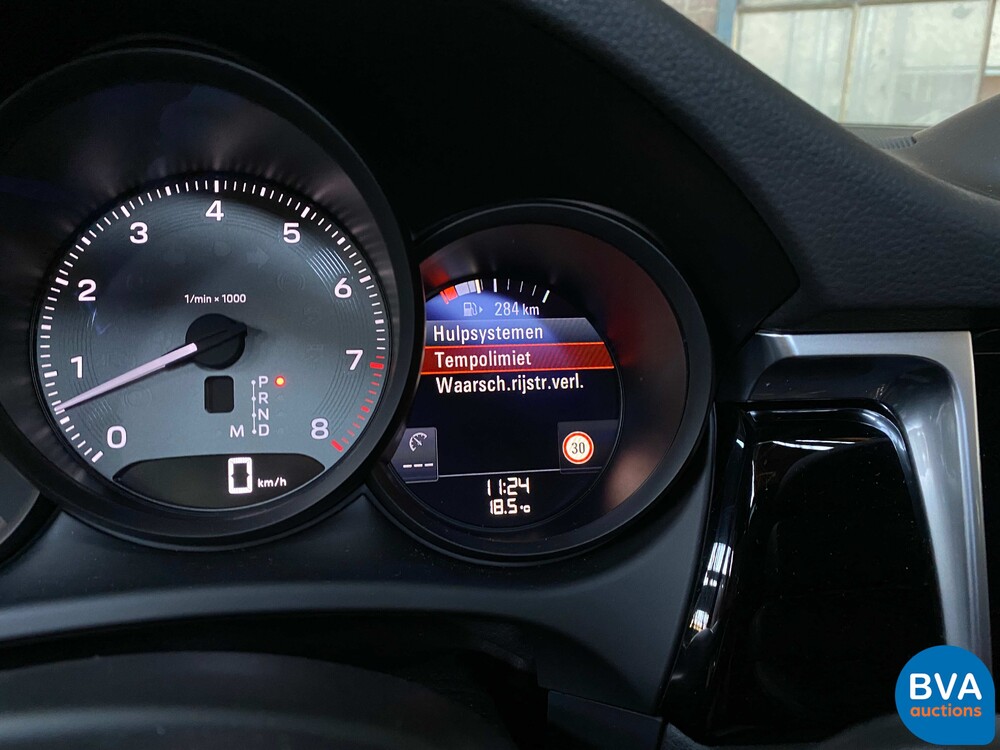 Porsche Macan S2.9 Sportchrono 380hp 2022.
