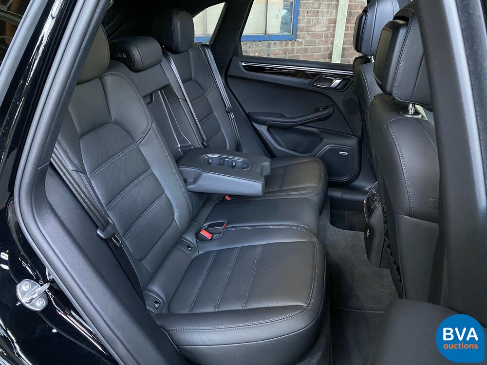 Porsche Macan S2.9 Sportchrono 380hp 2022.