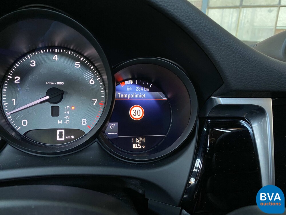 Porsche Macan S2.9 Sportchrono 380hp 2022.