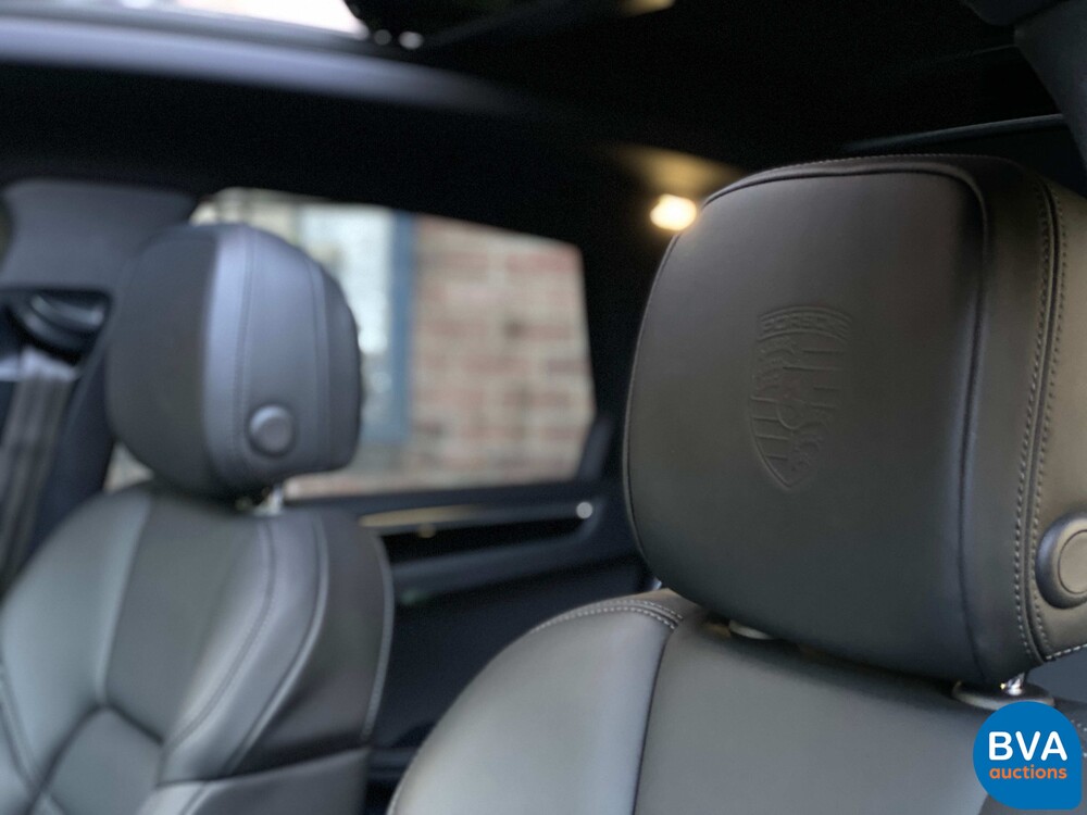 Porsche Macan S2.9 Sportchrono 380hp 2022.