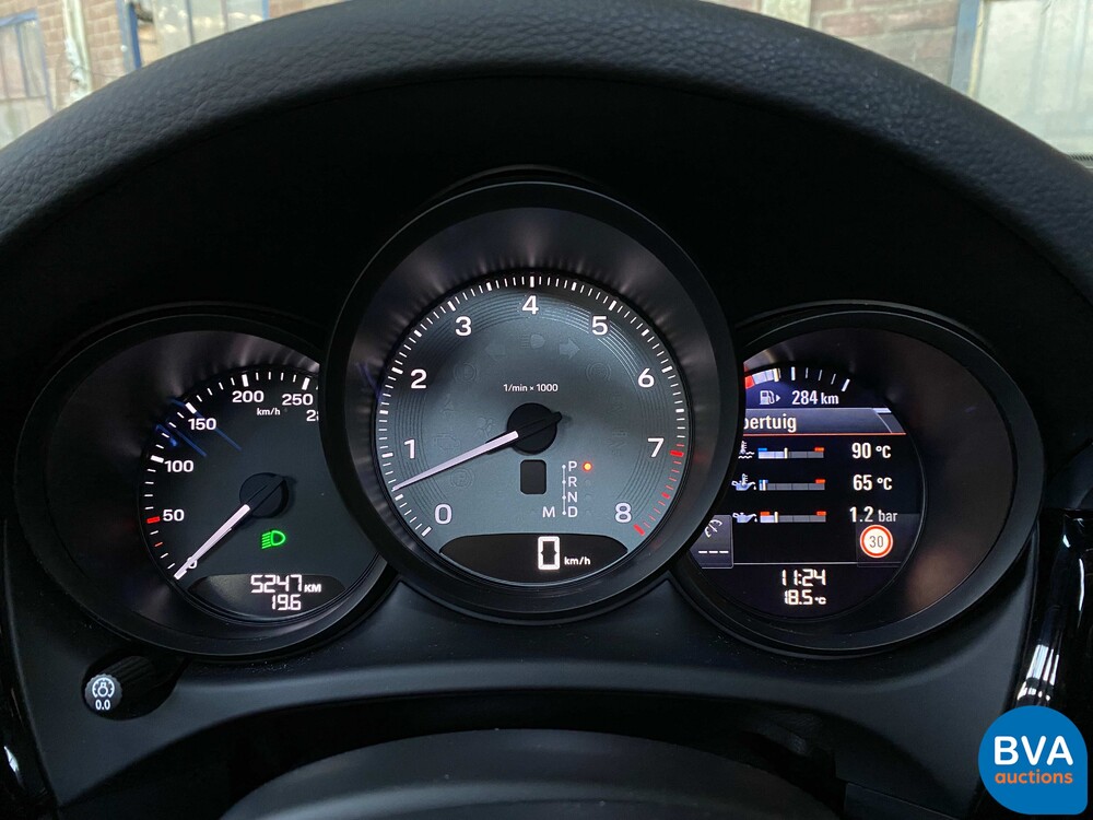 Porsche Macan S2.9 Sportchrono 380hp 2022.