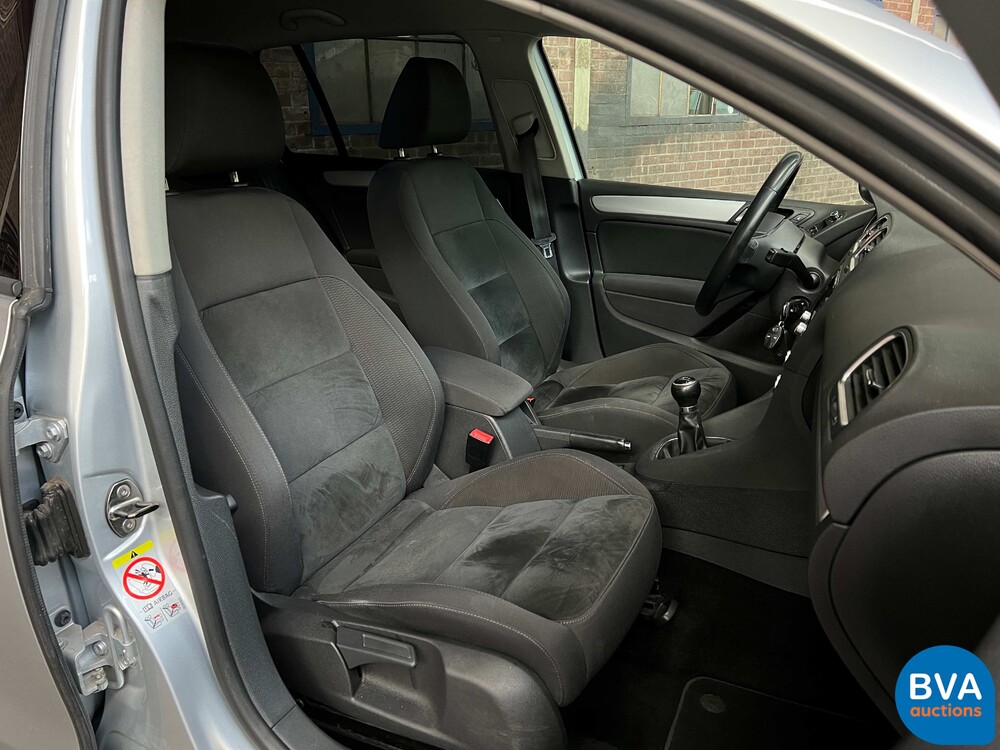 VolkswagenGolf 1.4 TSI 2010, J-263-XN.