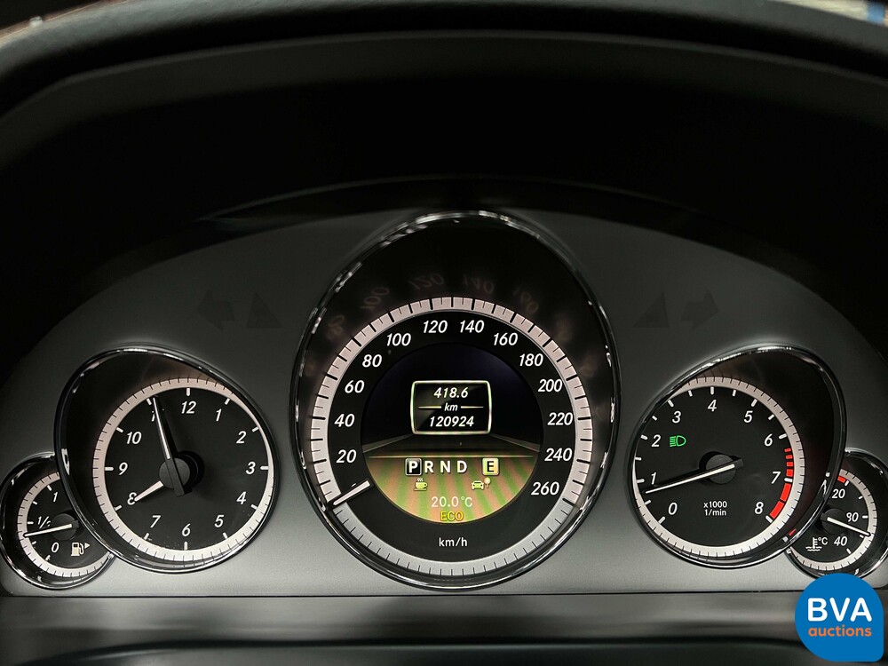 Mercedes-Benz E200 Cabriolet 184 PS E-Klasse 2011, 60-ZDJ-7.