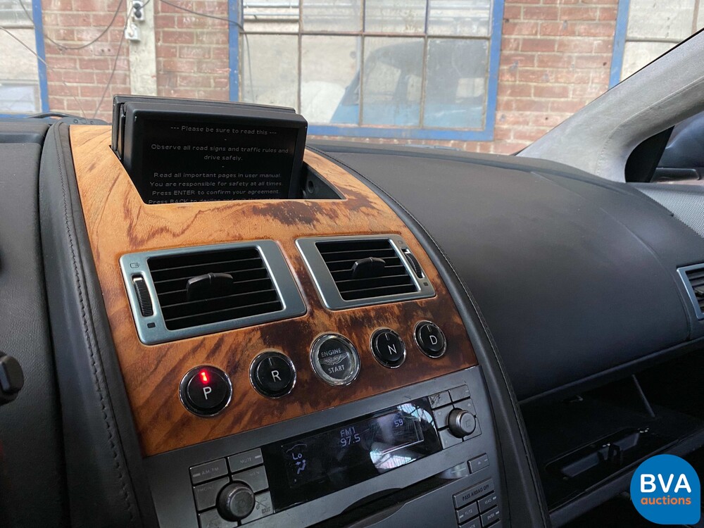 Aston Martin DB9 Volante 457 PS Cabrio 2007.