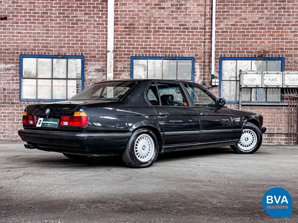 BMW 750iL Highline 7er 5.0 V12 300 PS E32 1992.