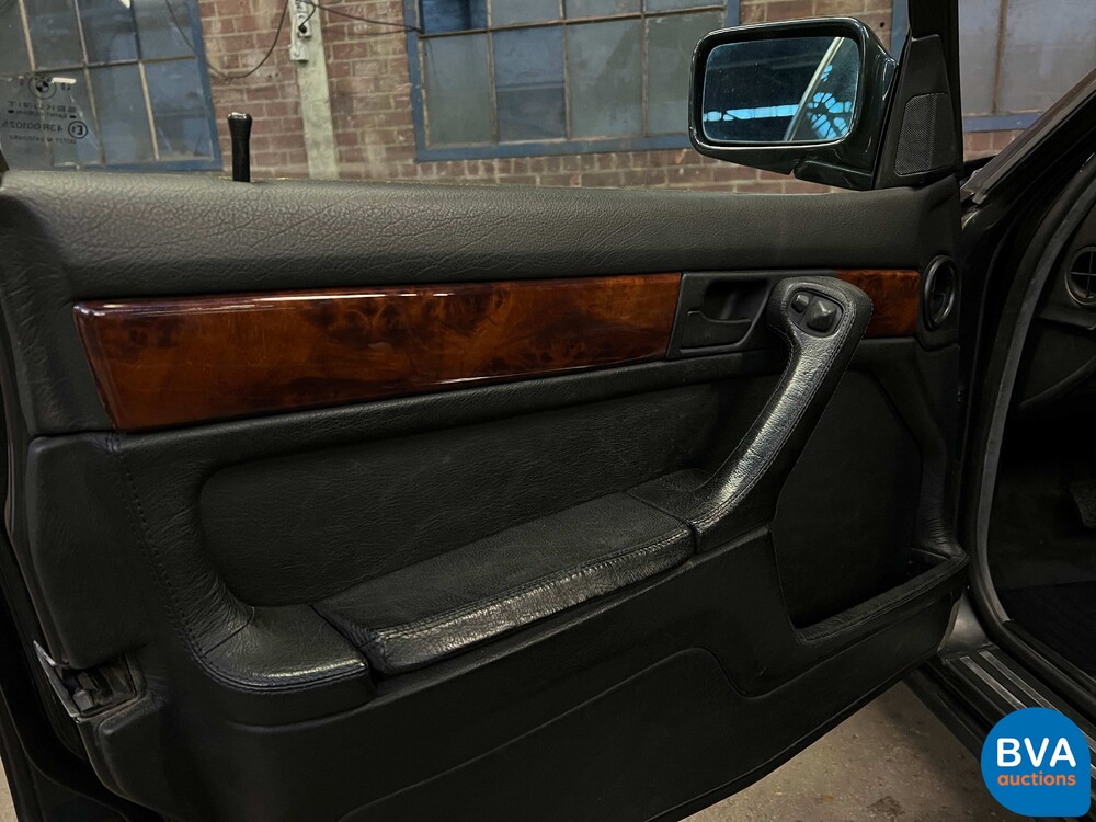 BMW 750iL Highline 7er 5.0 V12 300 PS E32 1992.