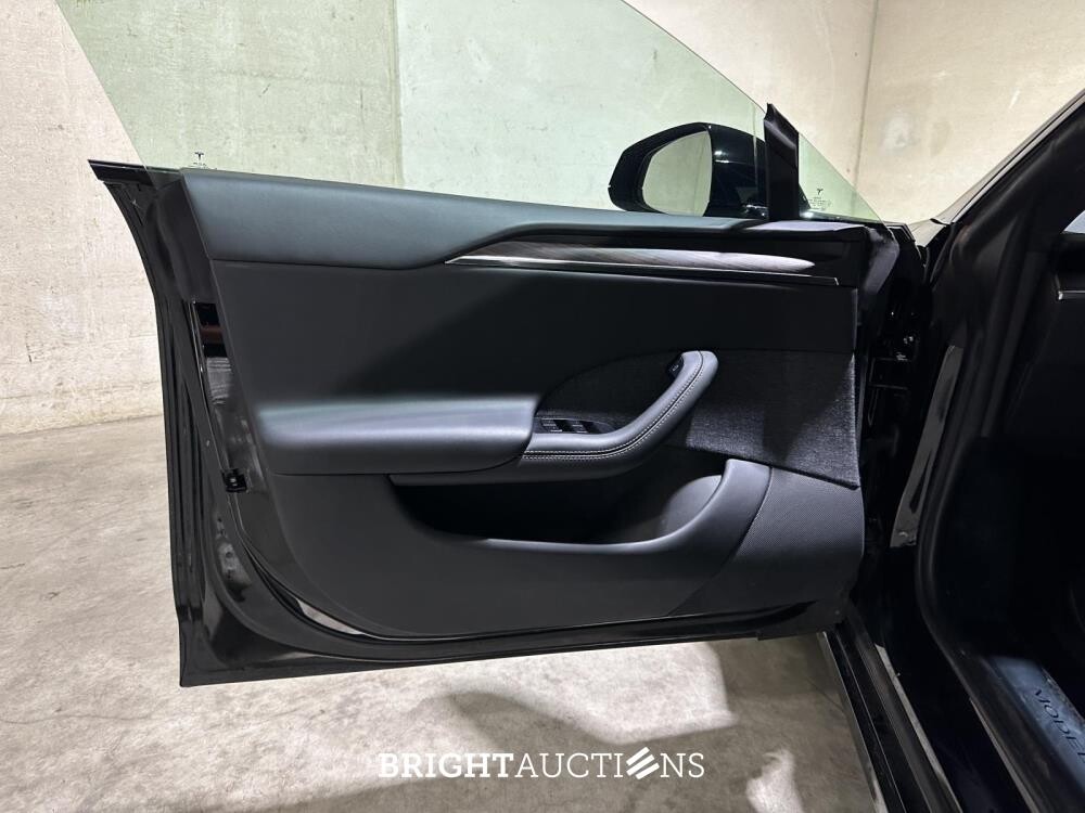 Tesla Model S Long Range 670pk 2022 (Origineel-NL), S-642-BB