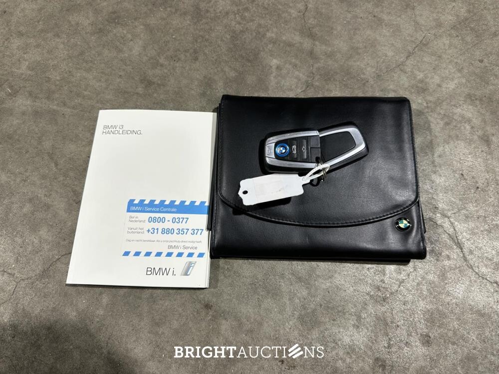 BMW i3 Basis Comfort 22 kWh 170pk 2013 (Origineel-NL), 3-SXD-64