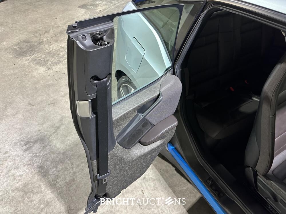 BMW i3 Basis Comfort 22 kWh 170pk 2013 (Origineel-NL), 3-SXD-64