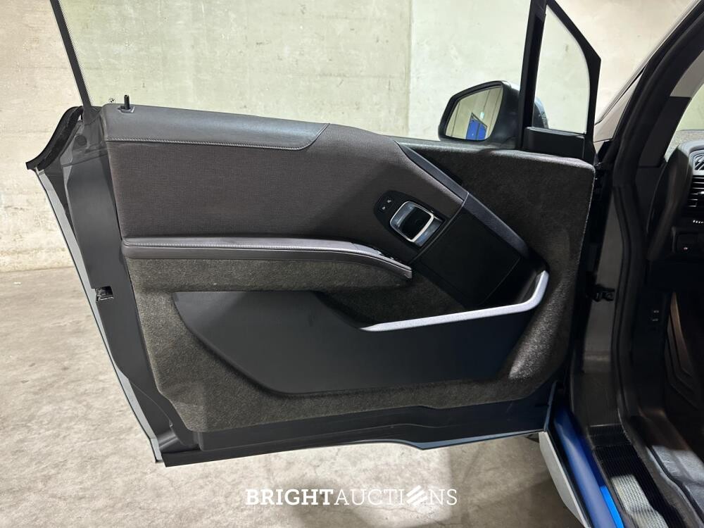 BMW i3 Basis Comfort 22 kWh 170pk 2013 (Origineel-NL), 3-SXD-64