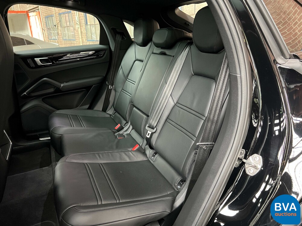 Porsche Cayenne Coupé 3.0 E-Hybrid 462PS 2021 -GARANTIE-.