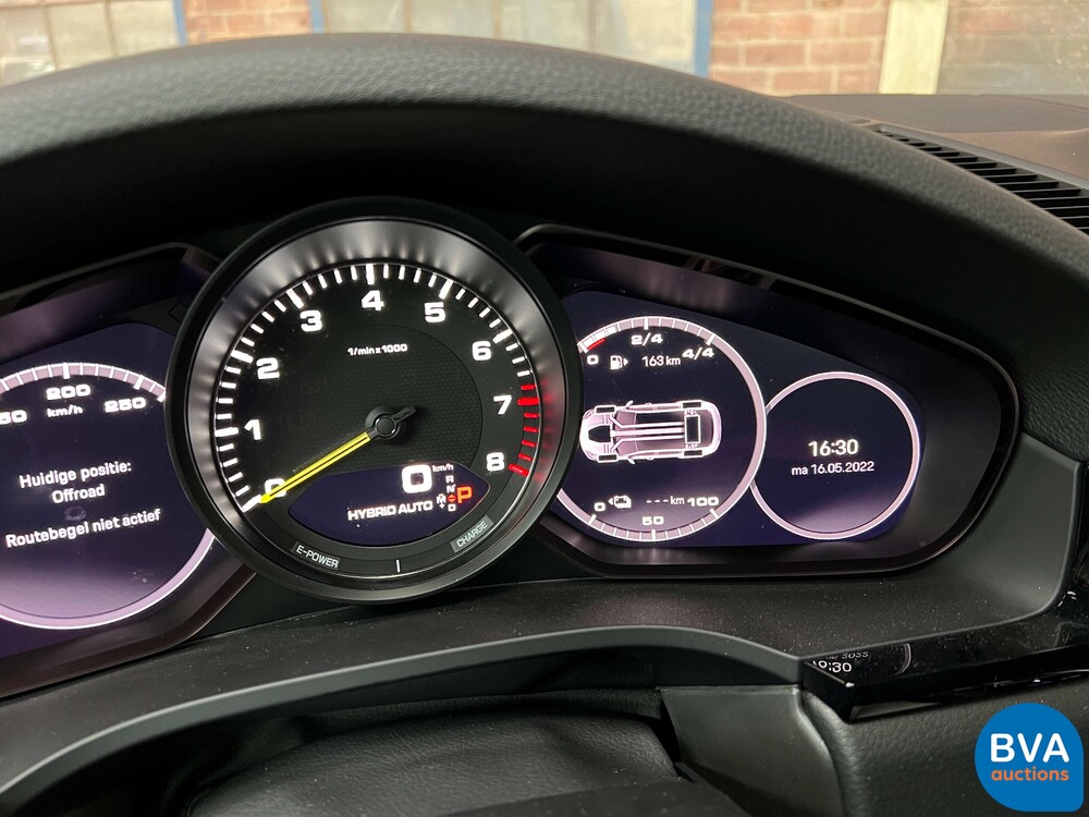 Porsche Cayenne Coupé 3.0 E-Hybrid 462PS 2021 -GARANTIE-.