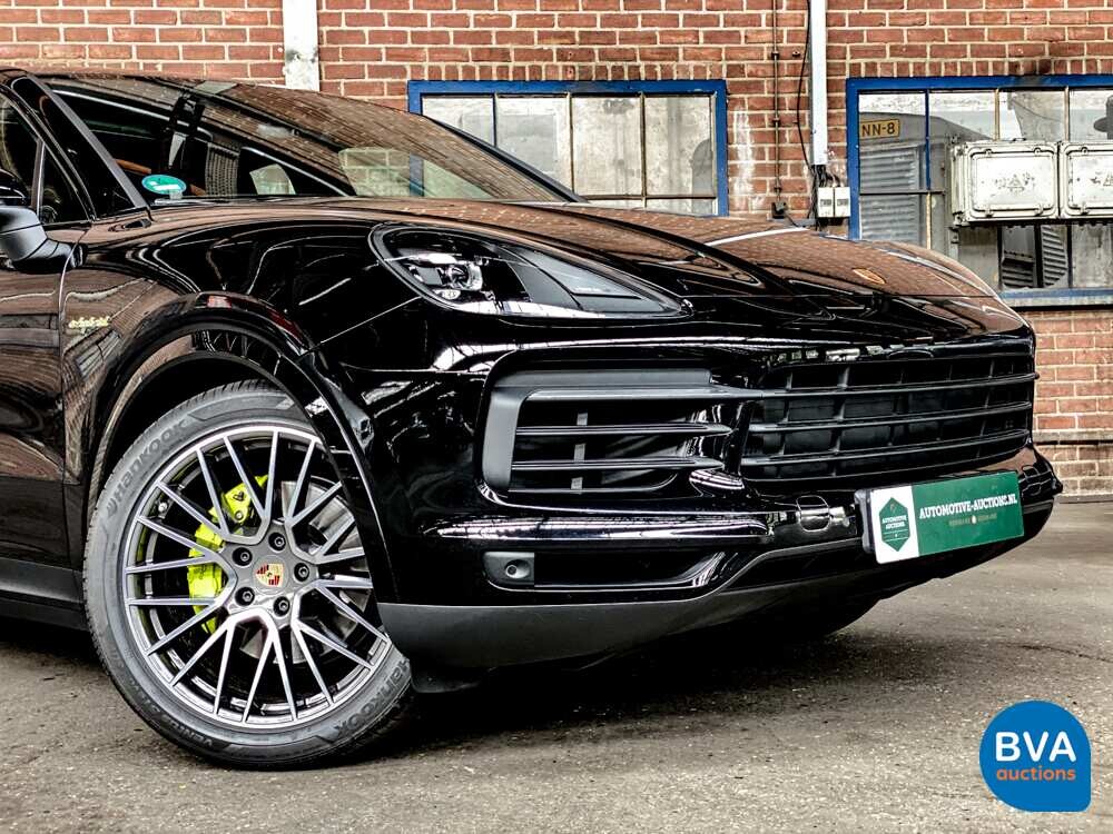 Porsche Cayenne Coupé 3.0 E-Hybrid 462PS 2021 -GARANTIE-.