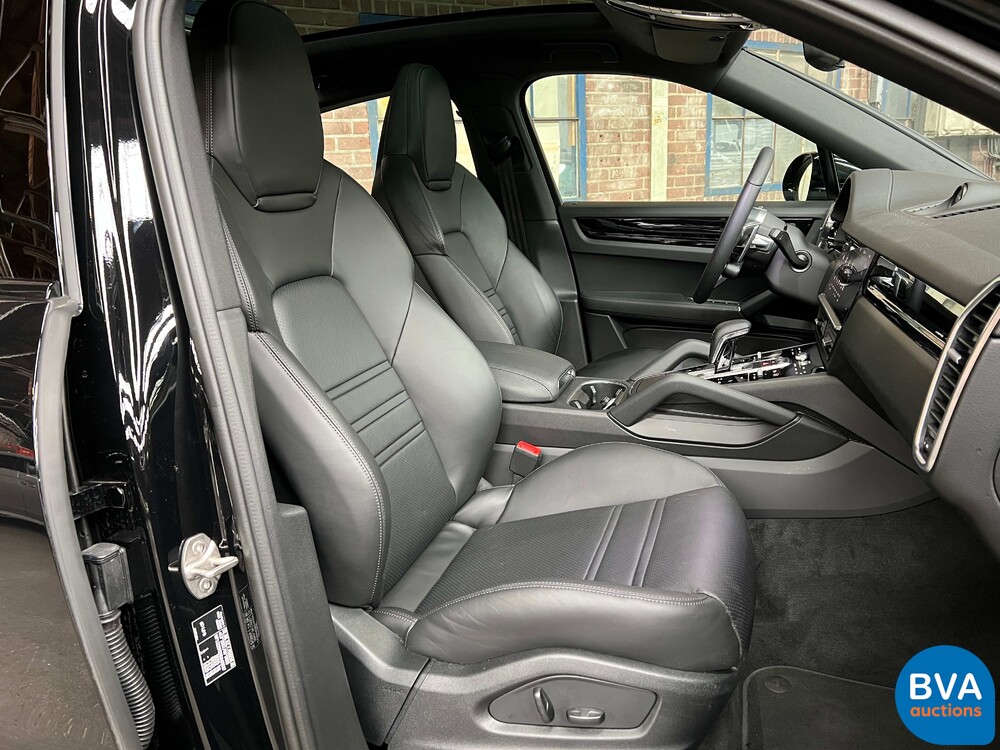 Porsche Cayenne Coupé 3.0 E-Hybrid 462PS 2021 -GARANTIE-.
