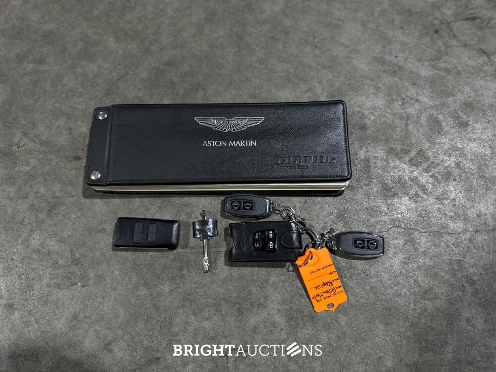 Aston Martin Rapide 6.0 V12 476pk 2010 (Origineel-NL), 74-LTJ-9 Youngtimer