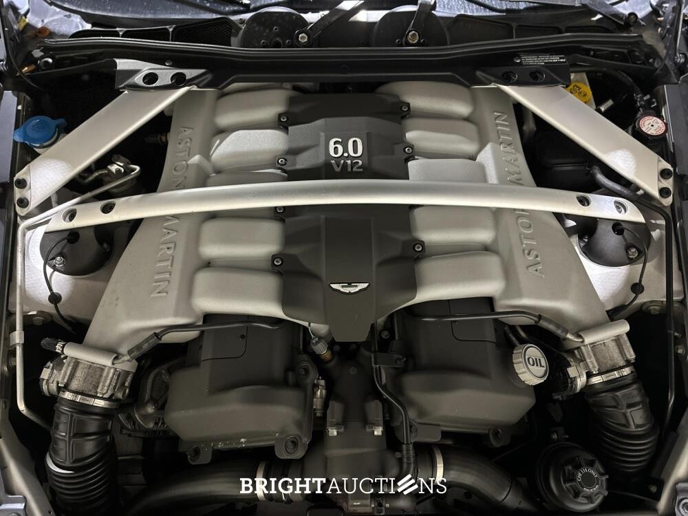 Aston Martin Rapide 6.0 V12 476pk 2010 (Origineel-NL), 74-LTJ-9 Youngtimer